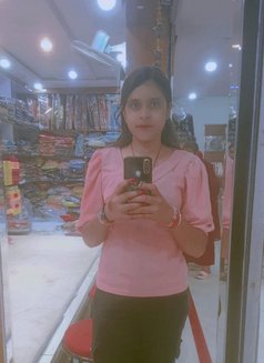 Independent Girl Aditi Singh - puta in Bangalore Photo 1 of 1
