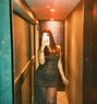 Independent Girl Cam Show/real Meet - puta in Thane Photo 1 of 3