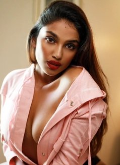 Independent Girl Escort /Text and Fun - escort in Mumbai Photo 2 of 3