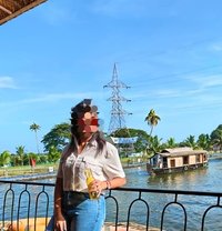 Independent Girl for Webcam & R meet - escort in Kochi