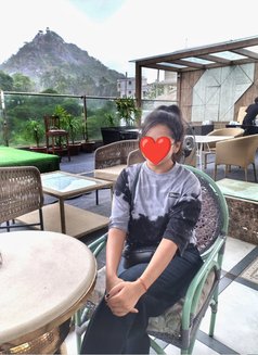 Independent girl genuine service Arohi - puta in Pune Photo 3 of 5