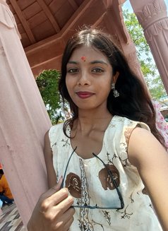 Independent Girl Meet Available - puta in Bangalore Photo 1 of 1