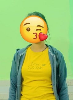 Independent Girl pooja kumari Cam & meet - escort in Mumbai Photo 4 of 4