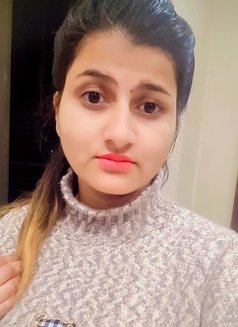 Independent Girls Available - puta in Noida Photo 1 of 5