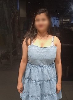 Independent Girls Available - puta in Noida Photo 5 of 5