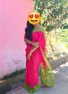 Independent House Wife Available - puta in Bangalore Photo 4 of 4