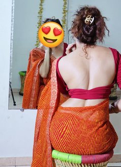 Independent House Wife Cam/meet no adwan - escort in Noida Photo 12 of 23