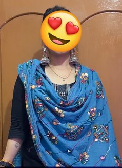 Independent House Wife - escort in Noida Photo 16 of 20