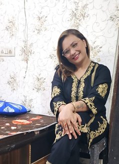 Independent House Wife Genuine Genuine - escort in New Delhi Photo 5 of 6