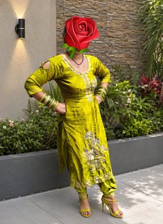 Independent House Wife - escort in New Delhi Photo 3 of 18