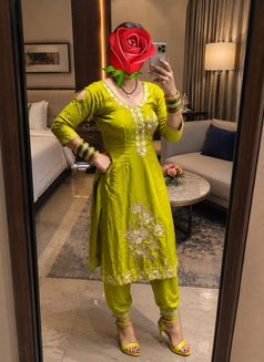 Independent House Wife - escort in New Delhi Photo 1 of 18