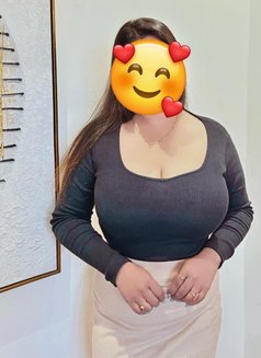 Independent House Wife - puta in New Delhi Photo 3 of 23