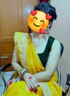Independent House Wife - puta in New Delhi Photo 4 of 22
