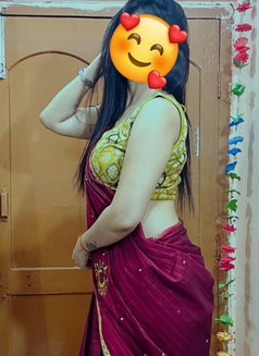 Independent House Wife - puta in New Delhi Photo 9 of 22