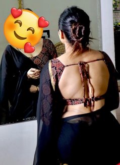 Independent House Wife - puta in New Delhi Photo 21 of 22