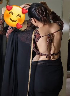Independent House Wife - puta in New Delhi Photo 22 of 22
