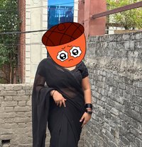 INDEPENDENT HOUSE WIFE ♥ 30 - escort in Gurgaon