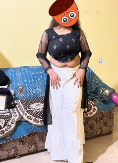 INDEPENDENT HOUSE WIFE ♥ 30 - escort in Gurgaon Photo 5 of 20