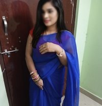 Independent House Wife Prethi Available - puta in Hyderabad Photo 1 of 5