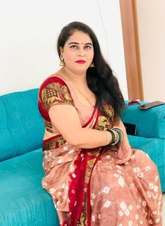 Independent House Wife's Real Meet - puta in Pune Photo 1 of 3