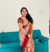 Independent House Wife's Real Meet - escort in Pune