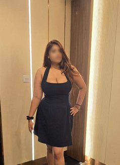 Independent Anannya Plus size curv model - escort in Dubai Photo 7 of 16