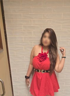 Independent Anannya Plus size curv model - escort in Dubai Photo 10 of 16