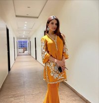 Independent Indian Model Ritika Gupta - puta in Dubai