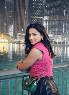 Indian actressNatasha - escort in Singapore Photo 1 of 7