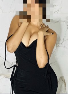 INDEPENDENT INSTA GLAM VIP MOMENTS 🩷 - escort in Hyderabad Photo 11 of 21
