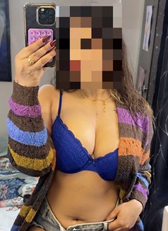 INDEPENDENT INSTA GLAM VIP MOMENTS 🩷 - escort in New Delhi Photo 7 of 9