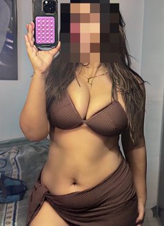 INDEPENDENT INSTA GLAM VIP MOMENTS 🩷 - escort in Hyderabad Photo 9 of 14