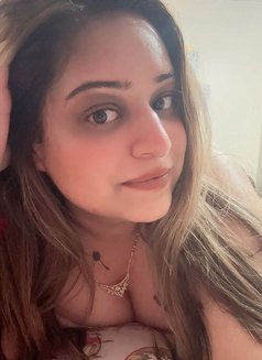 Independent Ishablr Vibes - puta in Bangalore Photo 2 of 2