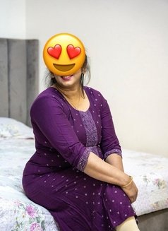 Independent Kerala Malayali Girl - escort in Dubai Photo 2 of 4