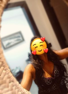 RESHMI Independent Kerala Escort - escort in Dubai Photo 2 of 3