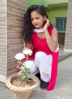 Independent Khusbu Cam & Real Meeting - escort in Bangalore Photo 1 of 3