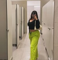 Independent Khushi Meets/cam - escort in Ahmedabad