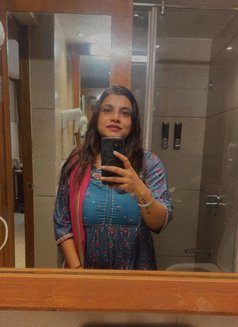 (INDEPENDENT KOMAL REAL MEET ) - escort in Mumbai Photo 1 of 1