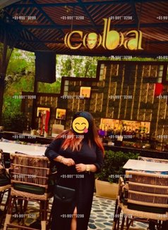 Curvy Independent Lady - puta in New Delhi Photo 14 of 25