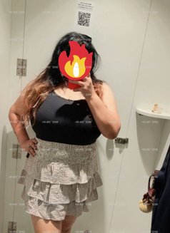 Curvy Independent Lady - puta in New Delhi Photo 19 of 25