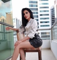 Independent Leila, best GFE - escort in Dubai