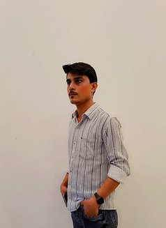 Independent Male Companion in Mumbai For - masseur in Mumbai Photo 1 of 3