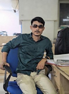 Independent Male Companion in Mumbai For - masseur in Mumbai Photo 2 of 3