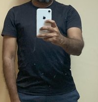 Independent Male for Working Women - Acompañantes masculino in Bangalore
