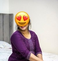 Independent Mallu Aunty - escort in Ajmān