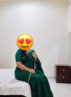 Independent Mallu Aunty - escort in Ajmān Photo 1 of 3