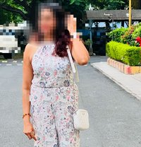 Independent Mature Corporate Girl - puta in Pune