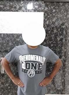 Independent Mature Corporate Guy - Male escort in Pune Photo 2 of 4