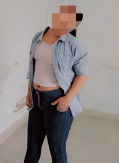 Independent Meet and Cam - escort in Bangalore Photo 1 of 4