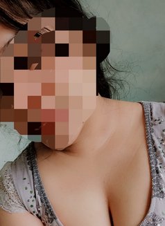 Independent Meet and Cam - escort in Bangalore Photo 4 of 4